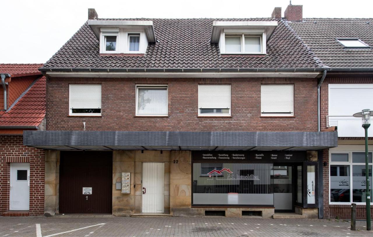 Workers Home- Central - 8 Single Box Spring Beds - Near Enschede Гронау Екстериор снимка
